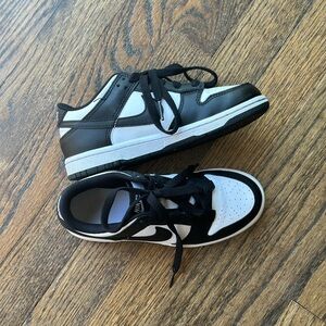NIKE DUNK LOW KIDS Size 1